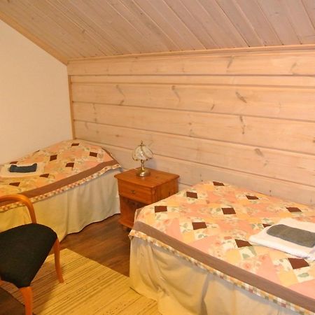 Guest House Haapaniemen Hirsikartano Iisalmi Eksteriør billede