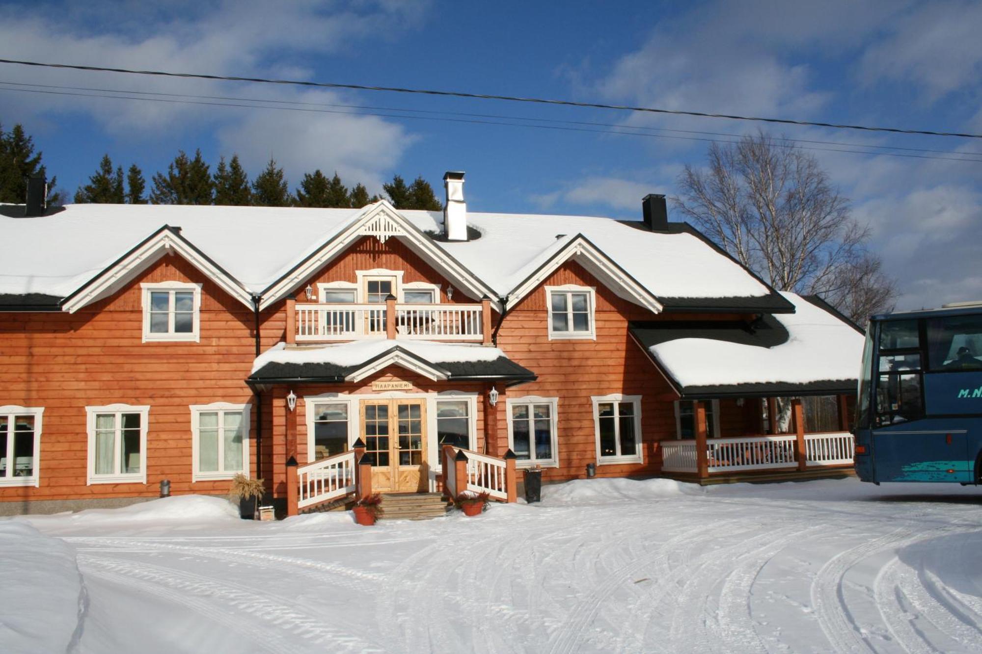 Guest House Haapaniemen Hirsikartano Iisalmi Eksteriør billede